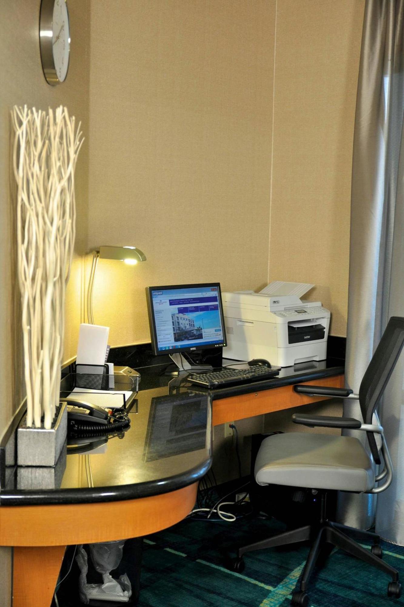 Springhill Suites Galveston Island Экстерьер фото