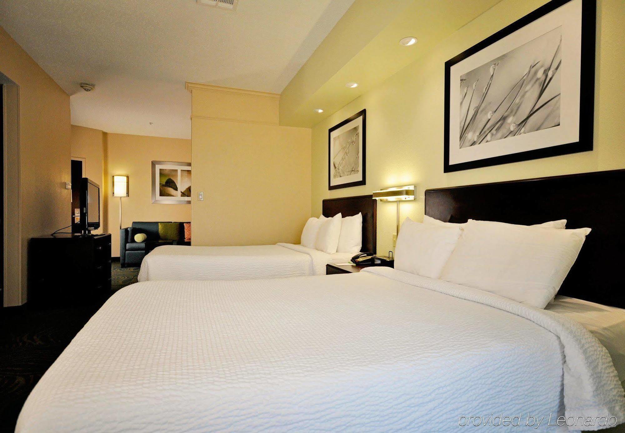 Springhill Suites Galveston Island Экстерьер фото